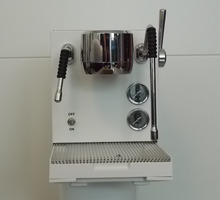 omaneo Espressomaschine EM3801 · Siebträger 58 mm mit OLED-Anzeige — geprüftes Einzelstück